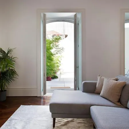 Boutique Rentals- The Clerigos W/ Patio Porto