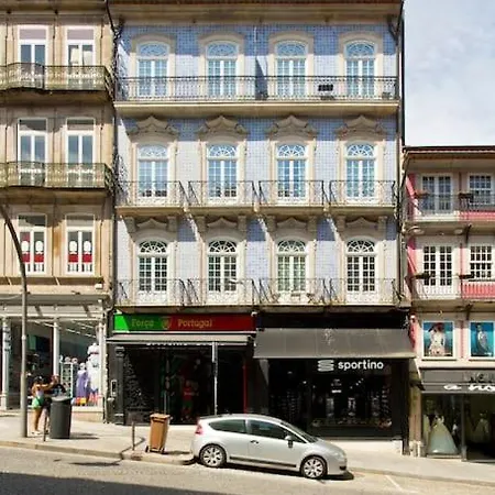 Boutique Rentals- The Clerigos W/ Patio * Porto